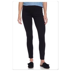 NWT, Crown & Ivy Petite Ponte Legging Black